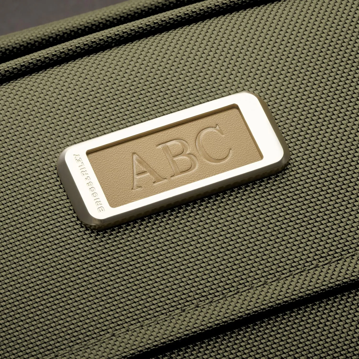 Baseline Essential Carry-on Spinner 22"