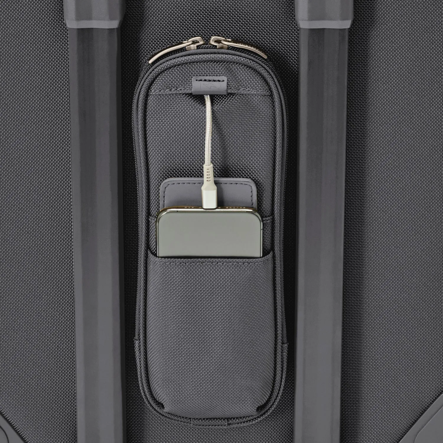 Baseline Essential Carry-on Spinner 22"