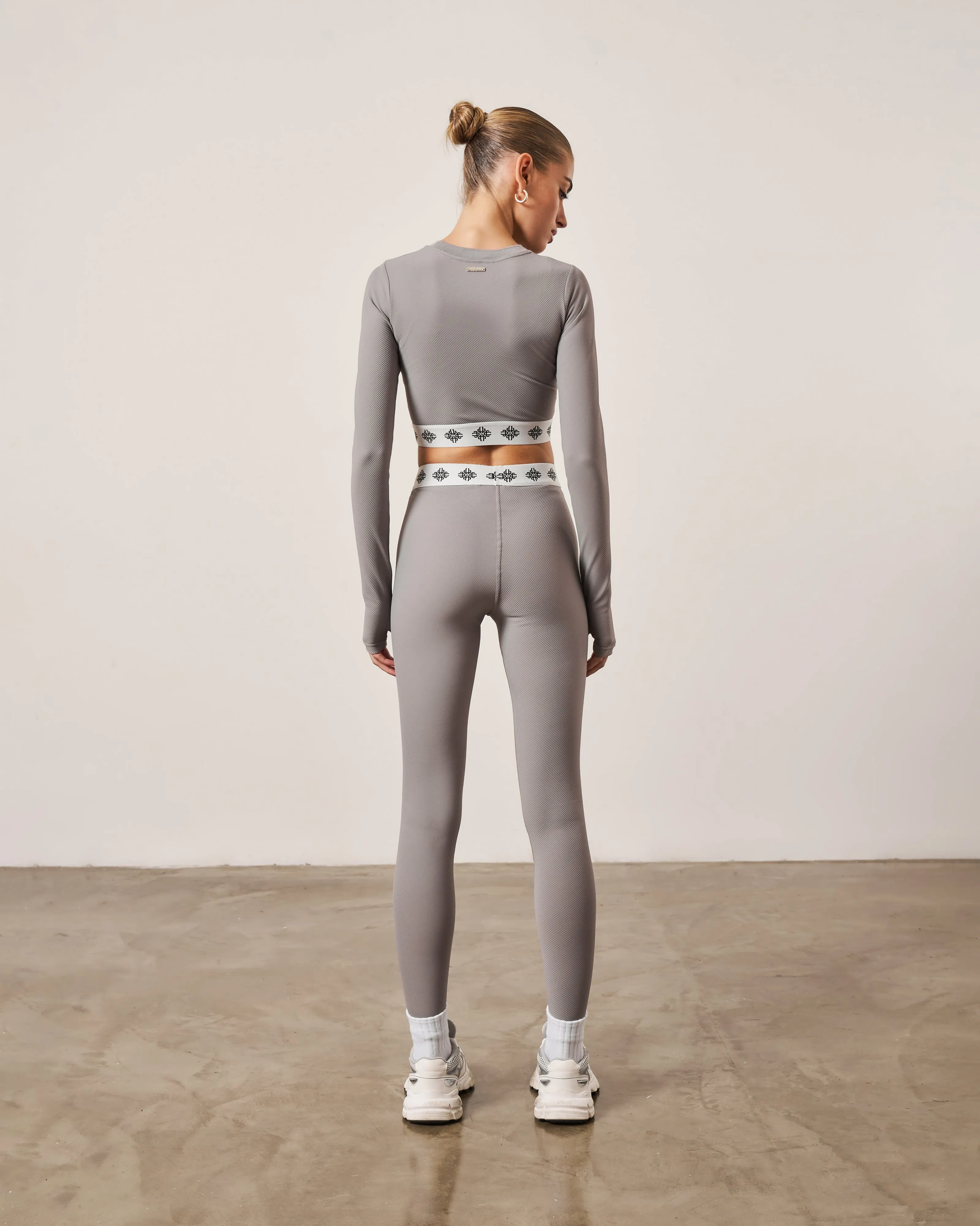 BRANDED WAISTBAND FITTED RIBBED TOP - GREY