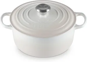 Le Creuset 4 1/2 Qt. Signature Round Dutch Oven w/Stainless Steel Knob - Meringue- Personalized Engraving Available