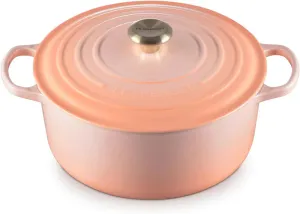 Le Creuset 7 1/4 Qt. Signature Round Dutch Oven w/Gold Knob - Peche