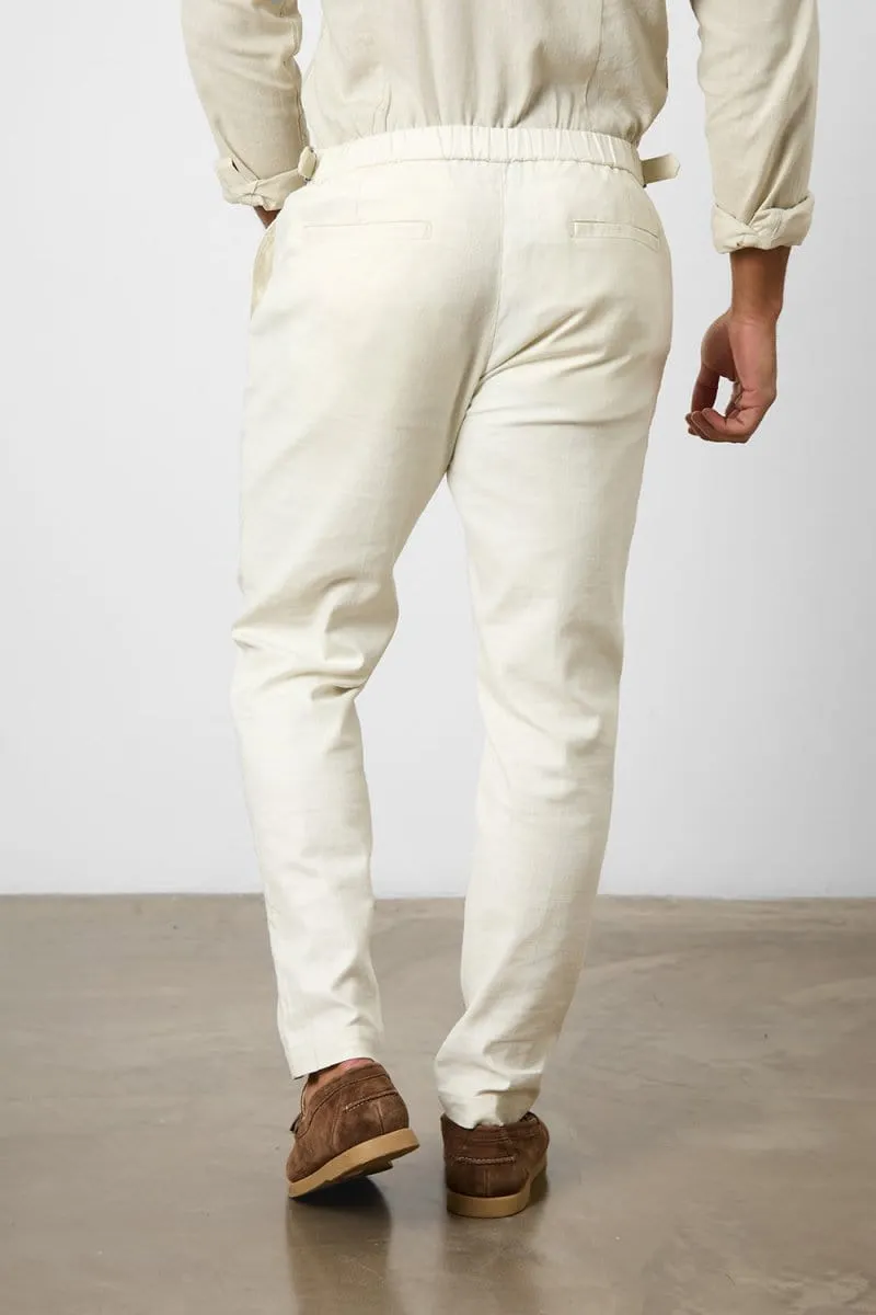 Linen Blend Cropped Pleated Pants in Chalk