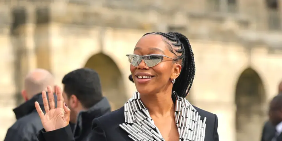Loewe Signature LW40165U 16C - As Seen On Naomi Ackie & Greta Lee