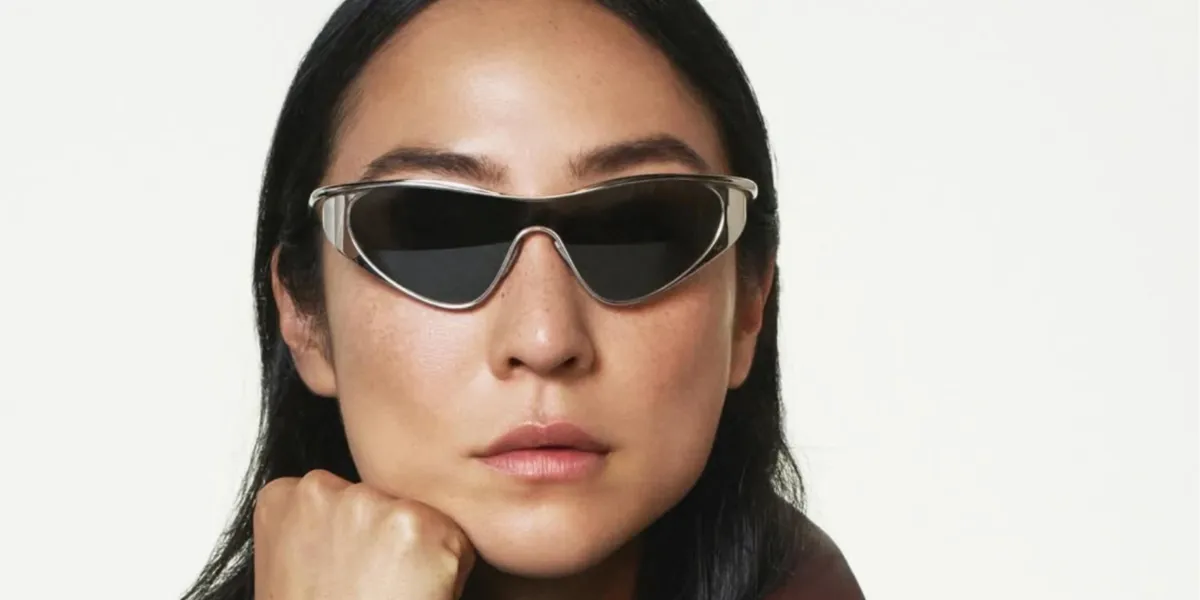Loewe Signature LW40165U 16C - As Seen On Naomi Ackie & Greta Lee