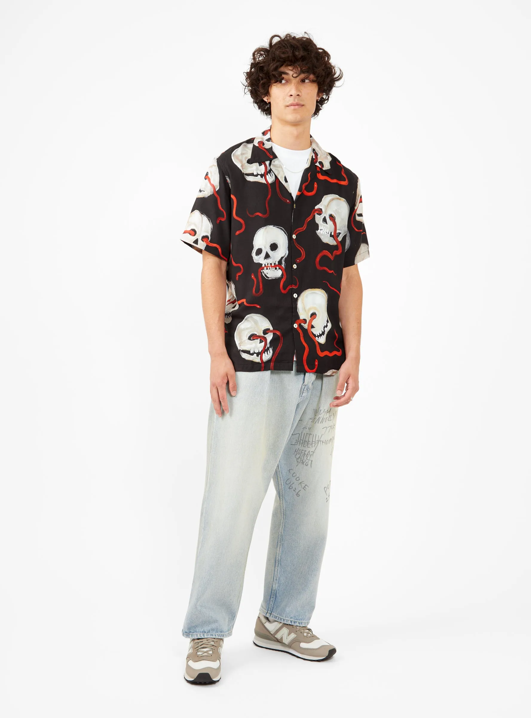 Momento Mori Shirt Black & Red
