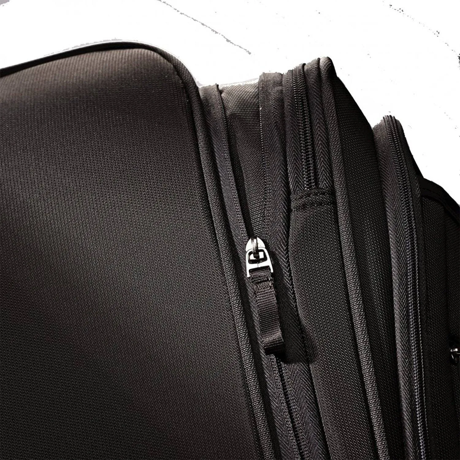 Samsonite MIGHTlight 25 and 21 Spinners