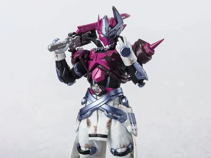 S.H. Figuarts Kamen Rider Gotchard Kamen Rider Valvarad Exclusive Action Figure
