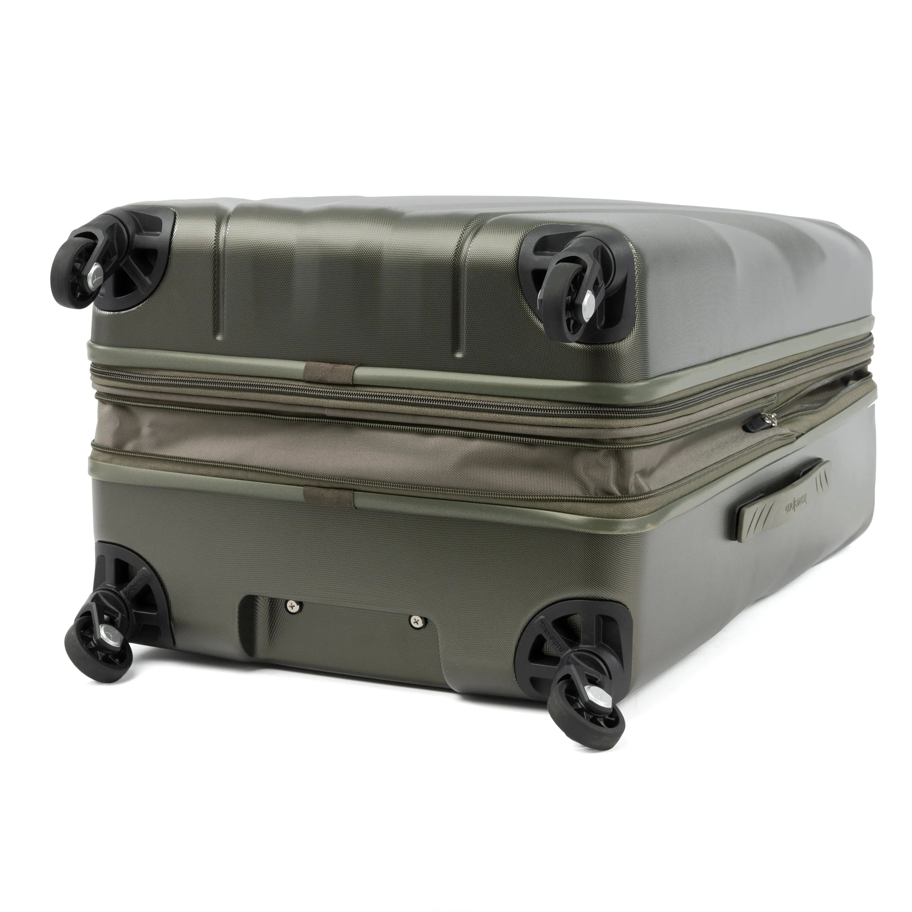 TravelPro Maxlite 5 25" 4-Wheel Medium Luggage